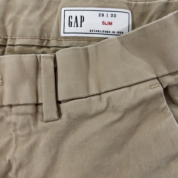 Gap Men’s Slim Straight pants. 29x30. Great condition. - Picture 2 of 4
